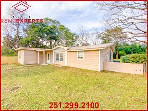 7206 Tangerine Ave in Mobile, AL - Building Photo - Building Photo