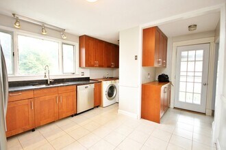 4 Belmont St in Newton, MA - Building Photo - Building Photo