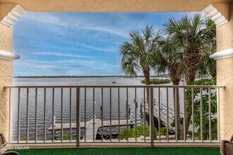 3602 S Peninsula Dr in Port Orange, FL - Building Photo - Building Photo