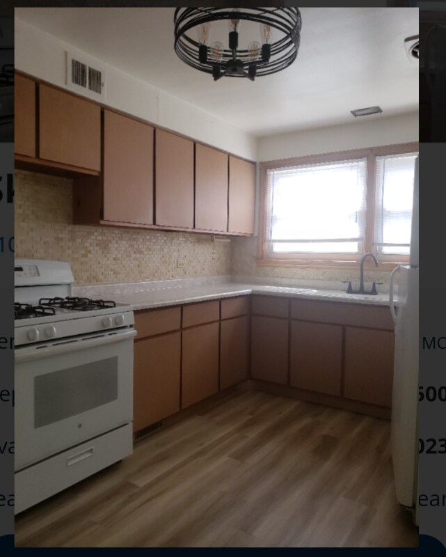 property at 9103 Lamon Ave