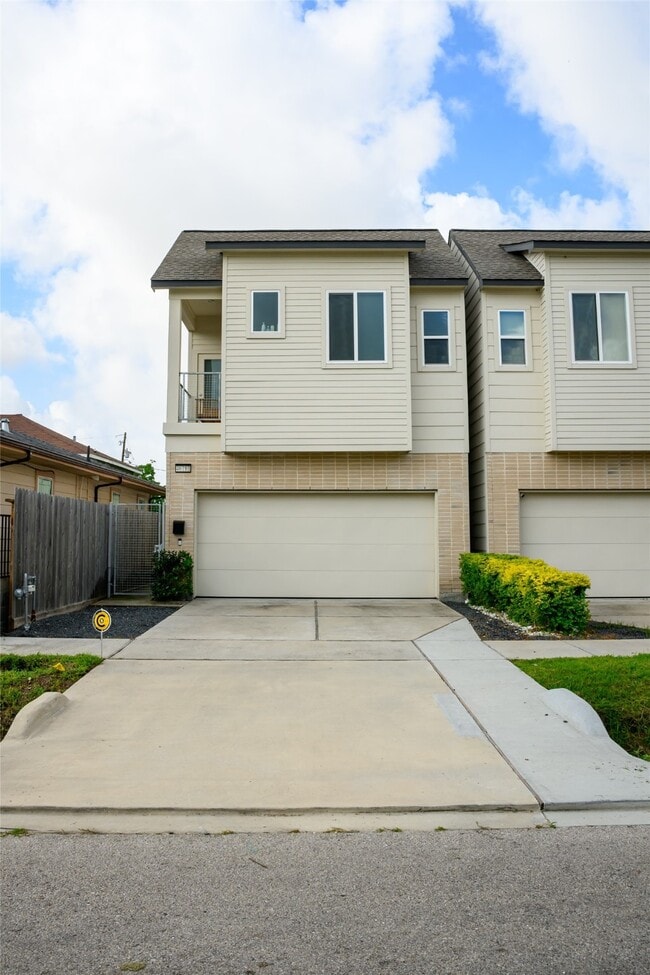 property at 4618 Nichols St