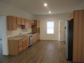 50 R Maplewood Ave in Gloucester, MA - Building Photo - Building Photo