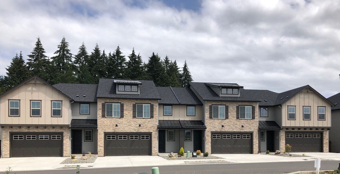 13211 NE 62nd Ave in Vancouver, WA - Building Photo