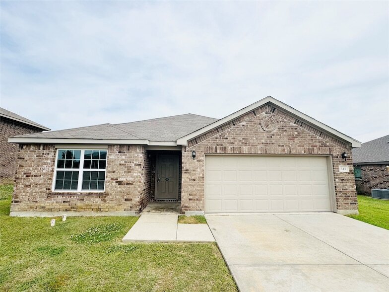 114 Brushy Creek Ln in Terrell, TX - Building Photo