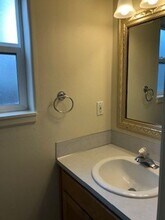 2609 S Cloverleaf Loop in Springfield, OR - Building Photo - Building Photo