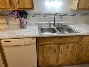 W151S7043 Cornell Cir, Unit 2 in Muskego, WI - Building Photo - Building Photo