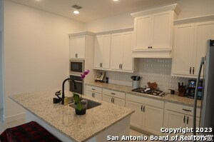 9417 Iron Keeper in San Antonio, TX - Building Photo - Building Photo