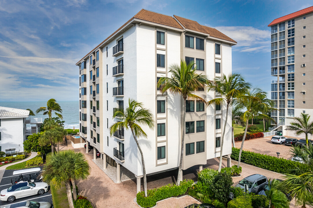 The Mansions in Naples, FL - Foto de edificio