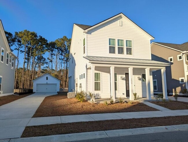 property at 2828 Pinelog Ln