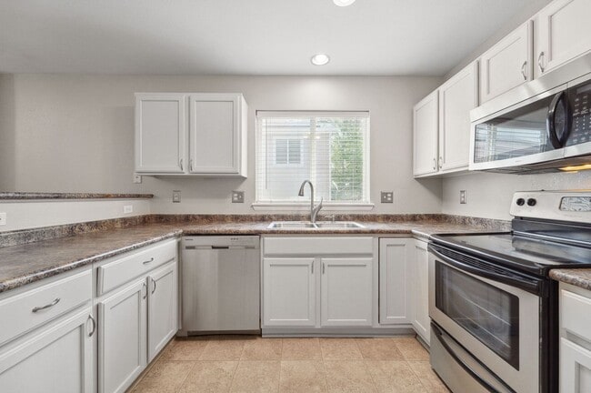 8468 Jason Ct in Federal Heights, CO - Building Photo - Building Photo