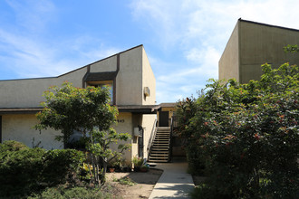 8845 Mira Mesa Blvd in San Diego, CA - Building Photo - Building Photo