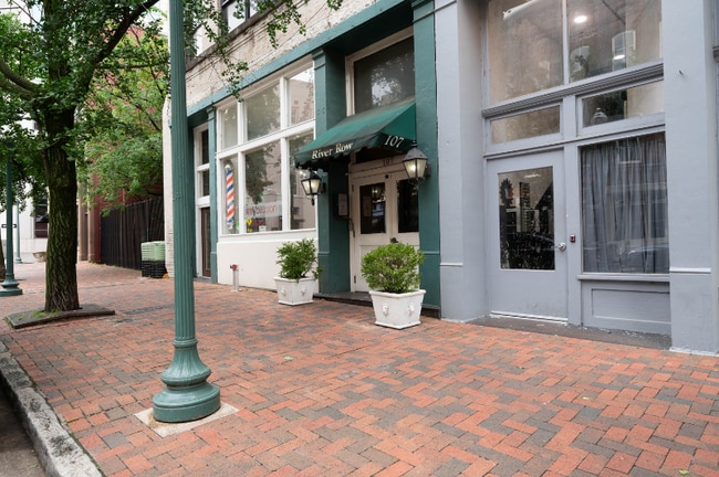 107 S Front St in Memphis, TN - Building Photo - Building Photo