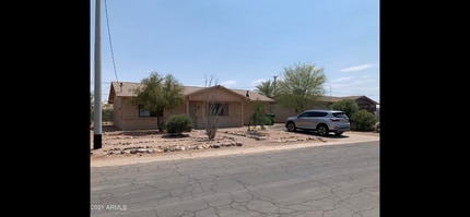 8995 W Pineveta Dr in Arizona City, AZ - Building Photo - Building Photo