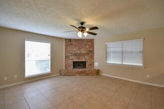 3530 Dryburgh Ct in Huffman, TX - Foto de edificio - Building Photo