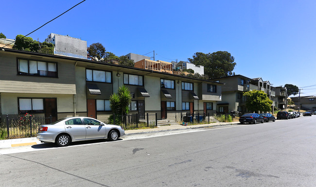 Alemany in San Francisco, CA - Building Photo - Building Photo