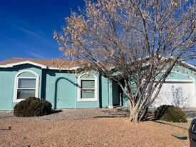 5295 Imperial Dr in Las Cruces, NM - Building Photo
