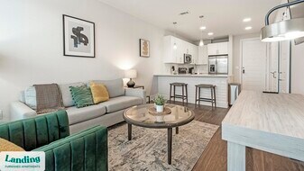 15950 Chase Hill Blvd in San Antonio, TX - Building Photo