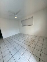 500 Nathan Hale Rd, Unit 1 in West Palm Beach, FL - Building Photo - Building Photo