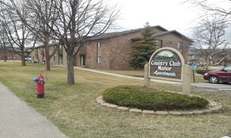 Country Club Manor Apartments