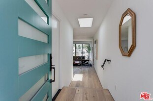 3756 Brilliant Dr in Los Angeles, CA - Building Photo