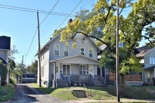 127-129-129 E Hudson St in Columbus, OH - Building Photo
