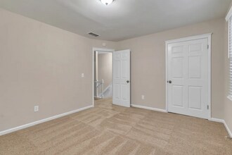 5030 Golf Link Ct in Stone Mountain, GA - Building Photo - Building Photo