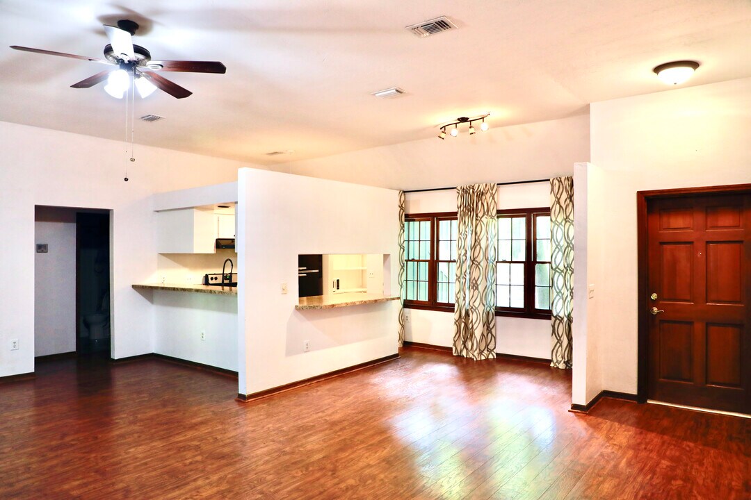 8305 SW 46 Ln in Gainesville, FL - Building Photo