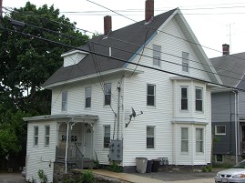 81 School St in Milford, MA - Foto de edificio - Building Photo