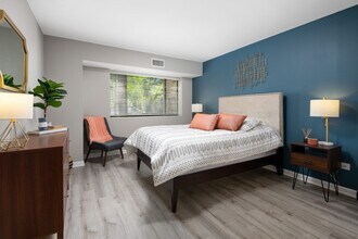 Central Park East in Arlington Heights, IL - Building Photo - Building Photo