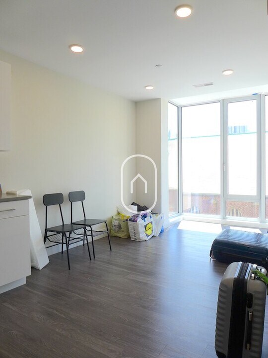 22 Saint Cyprians Pl, Unit 3 in Boston, MA - Foto de edificio