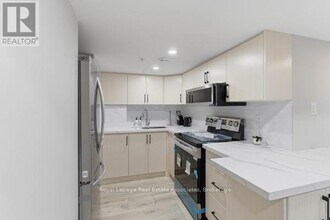 3 Marshall Ln in St Catharines, ON - Building Photo - Building Photo