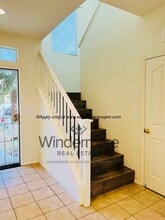 130 Penhow Cir in Sacramento, CA - Building Photo - Building Photo