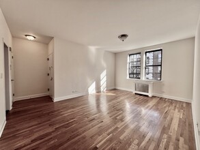 180 Pinehurst Avenue in New York, NY - Building Photo - Floor Plan