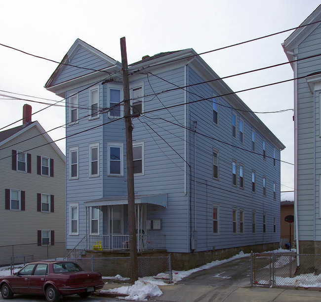 288 Tremont St in Fall River, MA - Building Photo - Building Photo