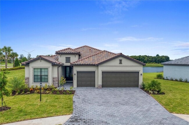 16464 Whale Grey Pl in Bradenton, FL - Building Photo - Building Photo