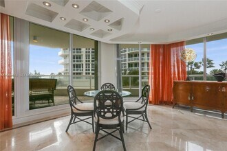 6051 N Ocean Dr, Unit 302 in Hollywood, FL - Foto de edificio - Building Photo