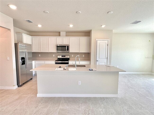 17152 Cagan Crossings Blvd in Clermont, FL - Building Photo - Building Photo