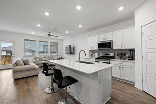 13725 Lubeck Dr in Pflugerville, TX - Building Photo