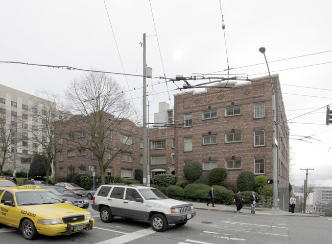 Terrace Crest Apartments in Seattle, WA - Foto de edificio - Building Photo