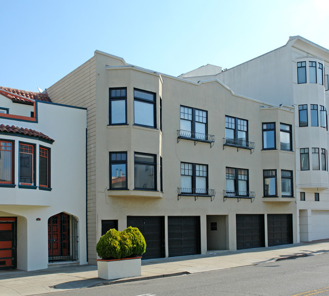 22 Cervantes Blvd in San Francisco, CA - Building Photo - Building Photo