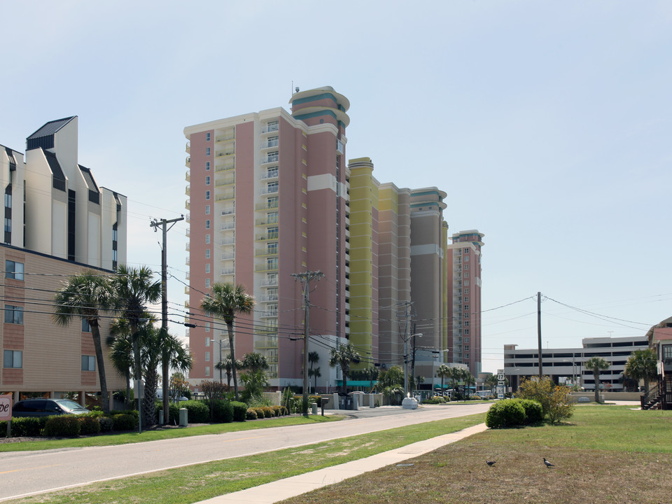 Bay Watch Resort in North Myrtle Beach, SC - Foto de edificio