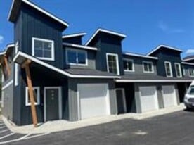 1582 Latitude Ln in Coeur d'Alene, ID - Building Photo