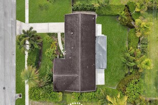 1299 SW 9th St in Boca Raton, FL - Building Photo
