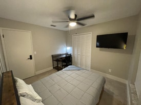 9303 4th Ave in Orlando, FL - Building Photo
