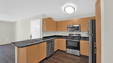 Esteban Park in Phoenix, AZ - Foto de edificio - Building Photo