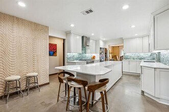 2407 N Carroll Ave in Southlake, TX - Building Photo - Building Photo