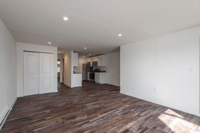 2114 Grafton Dr in Wilmington, DE - Building Photo - Building Photo