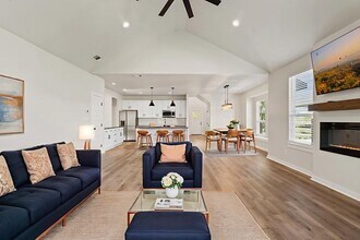 853 Cypress Ln in Cottonwood Shores, TX - Building Photo - Building Photo