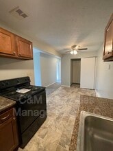 1140 King Louis Ct in Cincinnati, OH - Building Photo - Building Photo