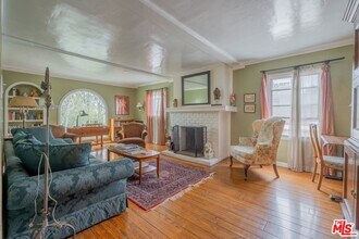 8318 4th St in Los Angeles, CA - Building Photo - Building Photo